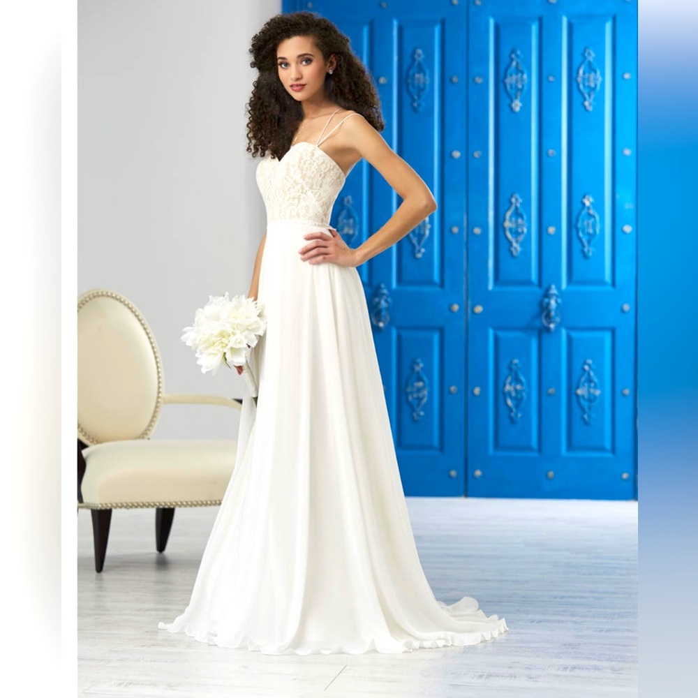 💕Christina Wu Ivory Wedding/Prom Dress With Lace Bodice💕